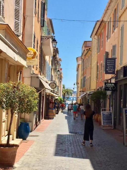 Ferienwohnung Escapade Au Coeur De Sanary Exterior foto
